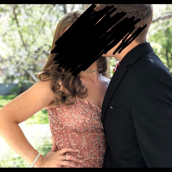 Prom dress - Picture 3 of 3